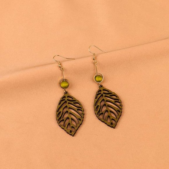 New Wooden Leaf Dangle Earrings - Picture 1 of 1